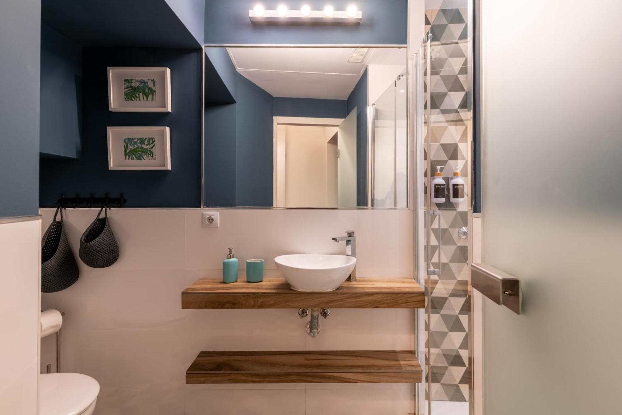 Apartamentos Rg Goyeneta Севиля Екстериор снимка